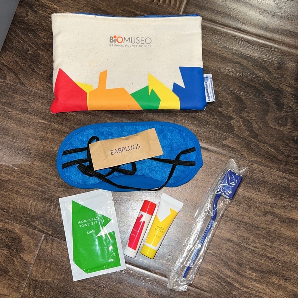 Copa Airlines BioMuseo Amenity Kit Pouch Travel Bag Toiletry Mesh Cloth
